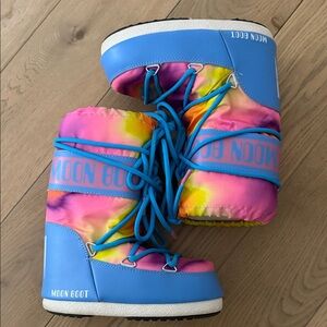 Kids Tie Dye Moon Boots
